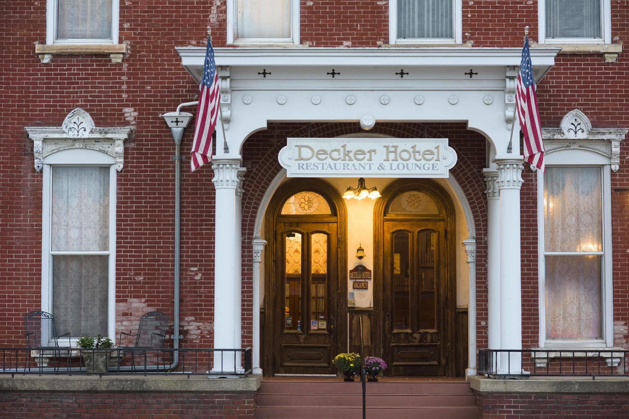 Decker Hotel & Bar Maquoketa Exteriör bild
